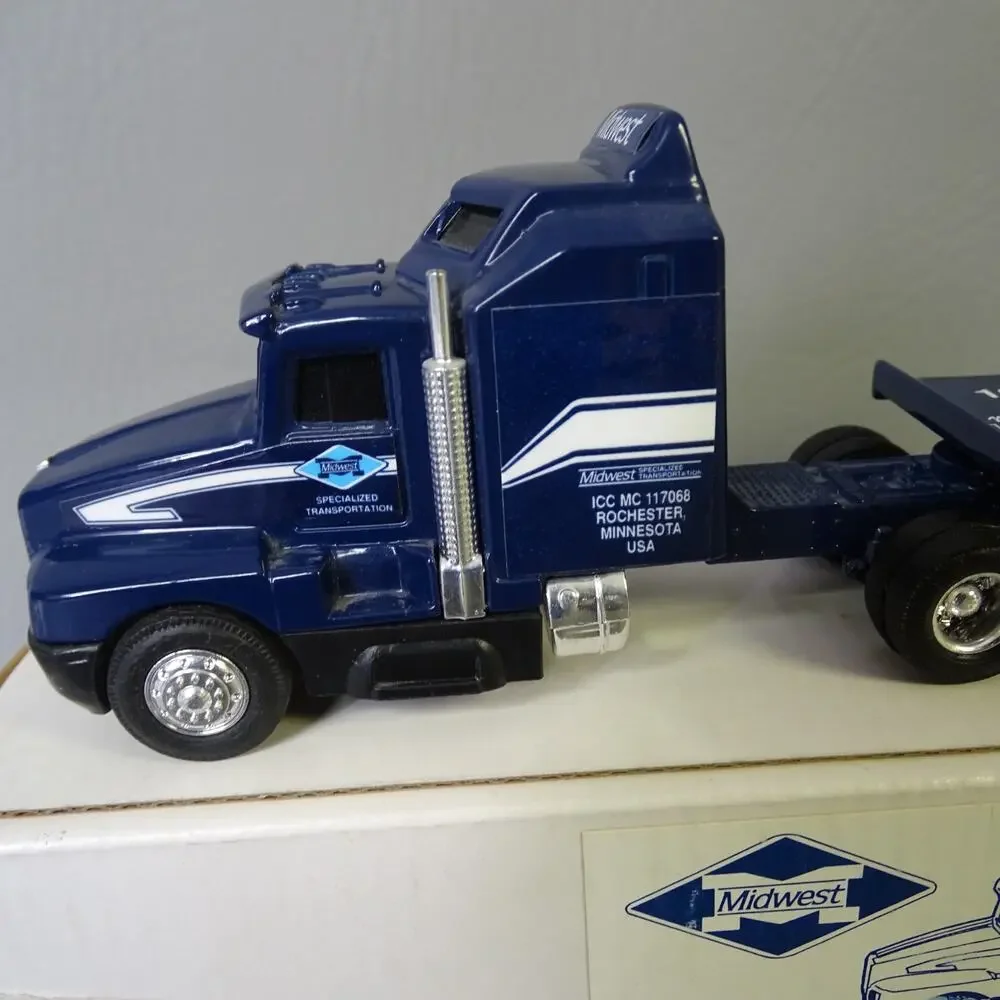 Ertl 1990 National Truckin Con Die Cast Metal Semi Truck Trailer 9715 John Deere